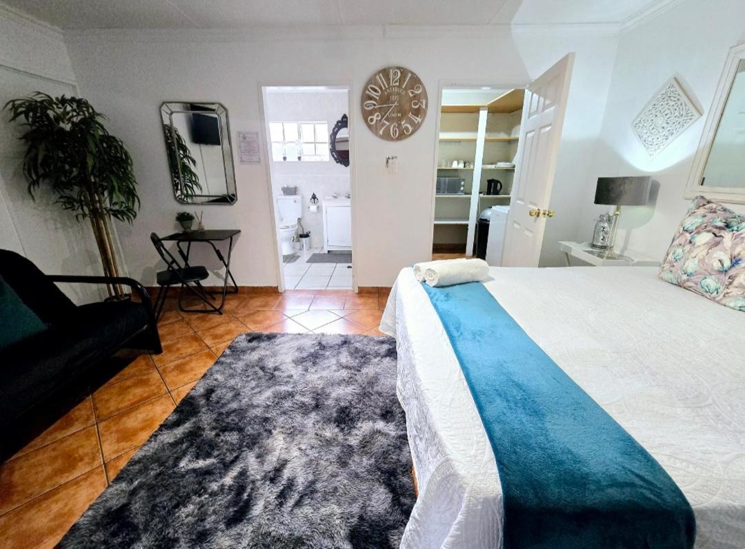 Zhantique Guest House 1- Unit 5 博克斯堡 外观 照片